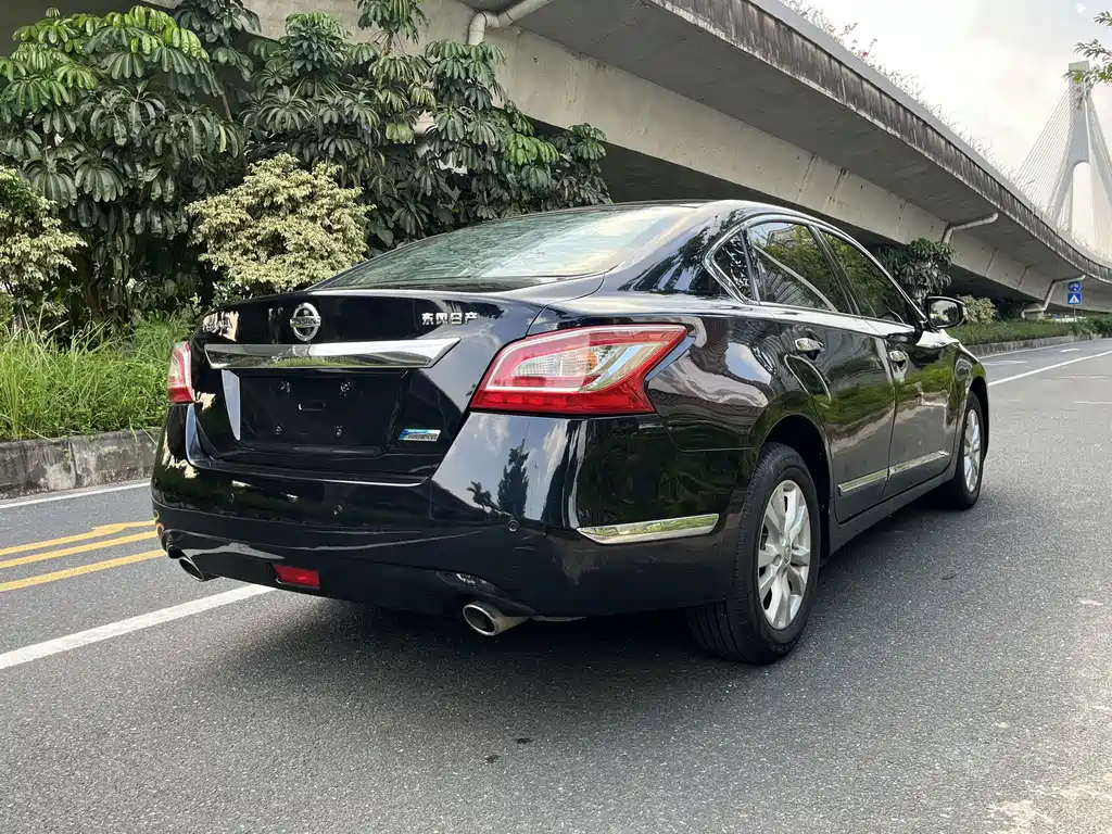 Nissan Teana — миниатюра 4