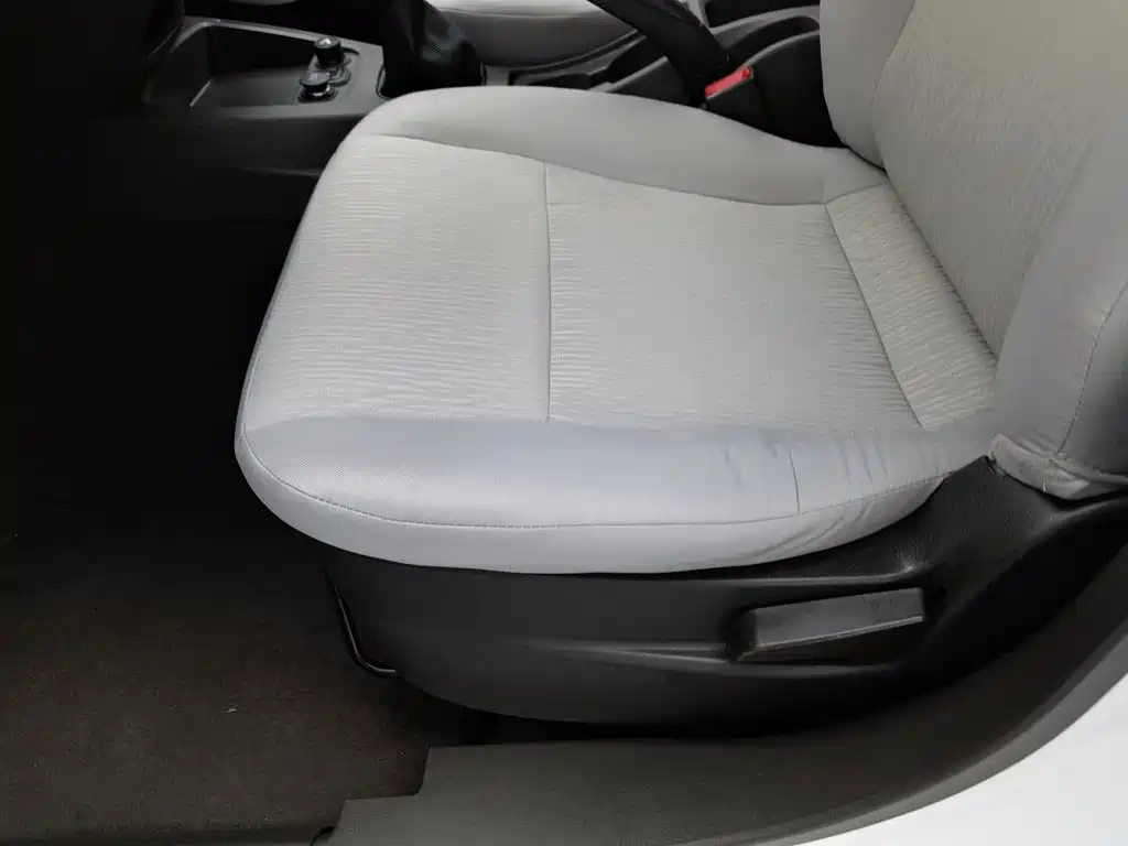 Wuling Hongguang — миниатюра 20