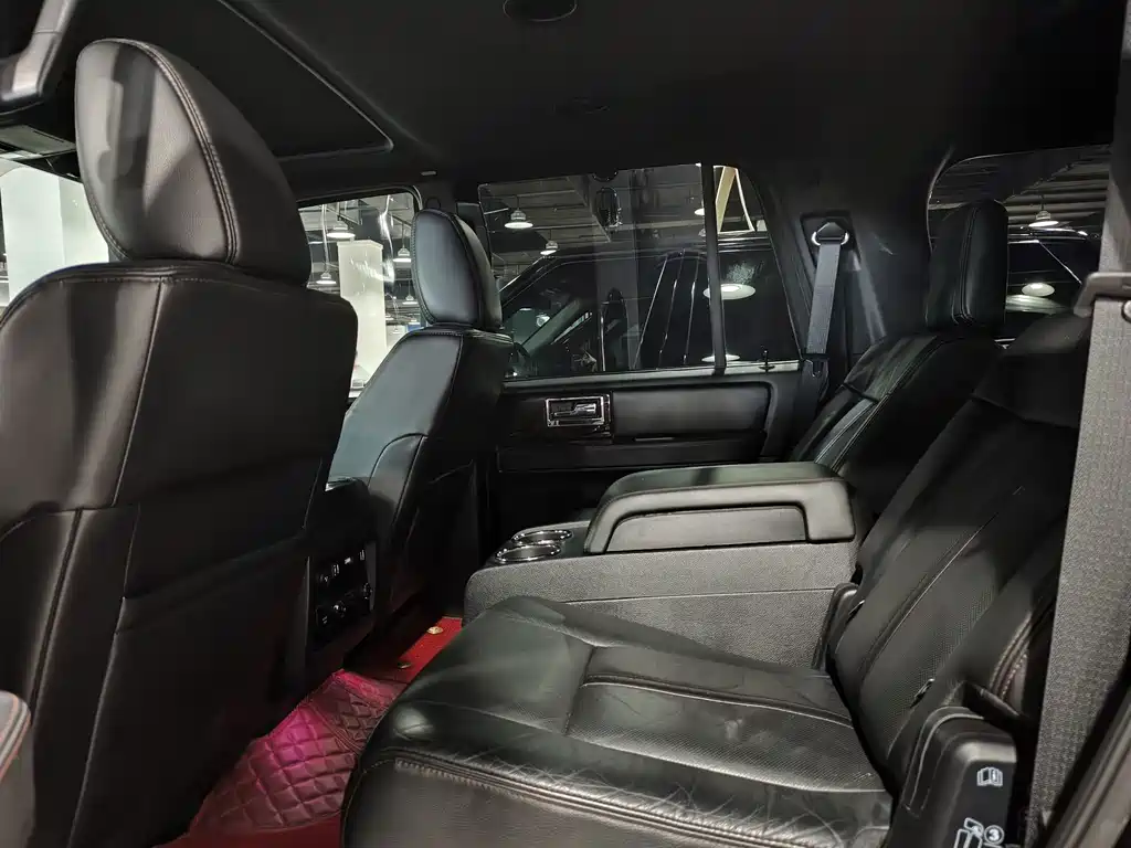Lincoln Navigator — миниатюра 6