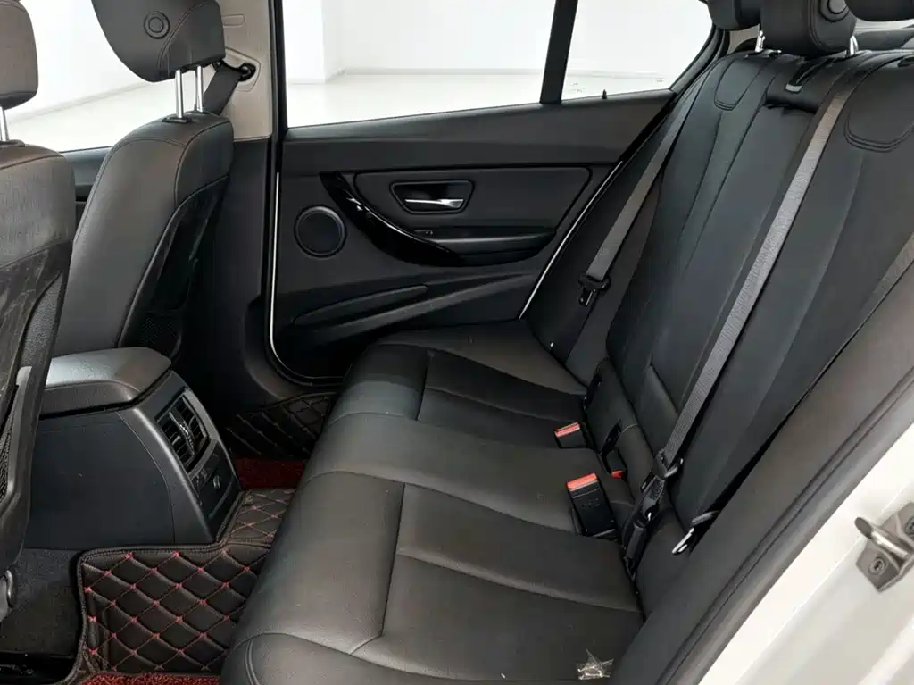 BMW 3 Series — миниатюра 6