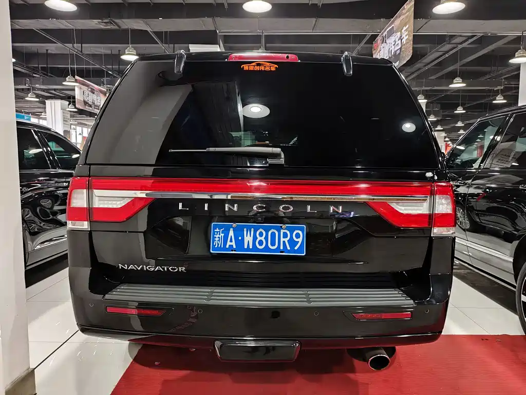 Lincoln Navigator — миниатюра 8