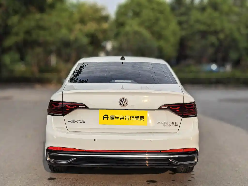 Volkswagen Sagitar — миниатюра 5