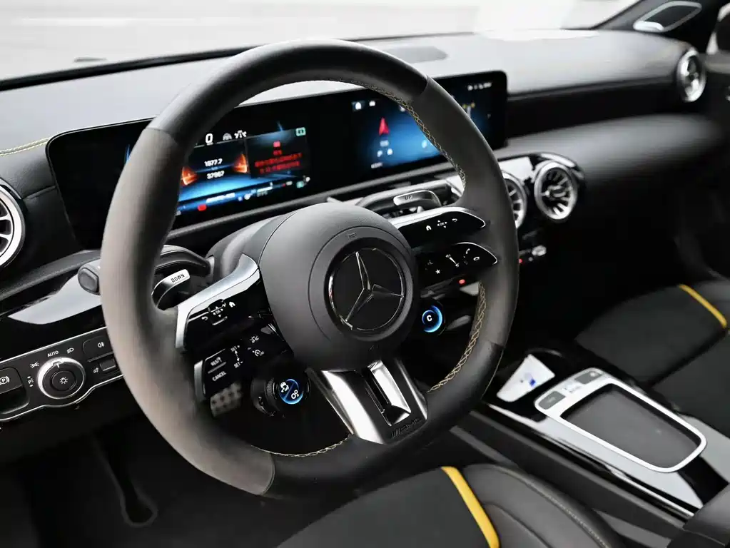 Mercedes-Benz CLA AMG — миниатюра 6