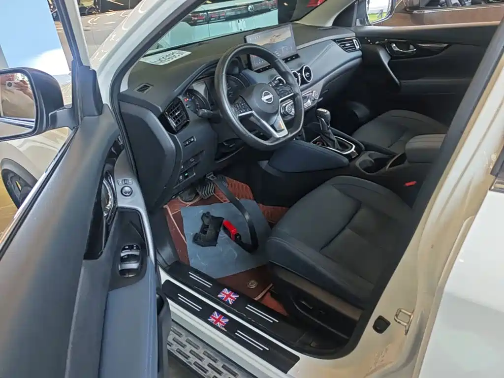 Nissan Qashqai — миниатюра 16