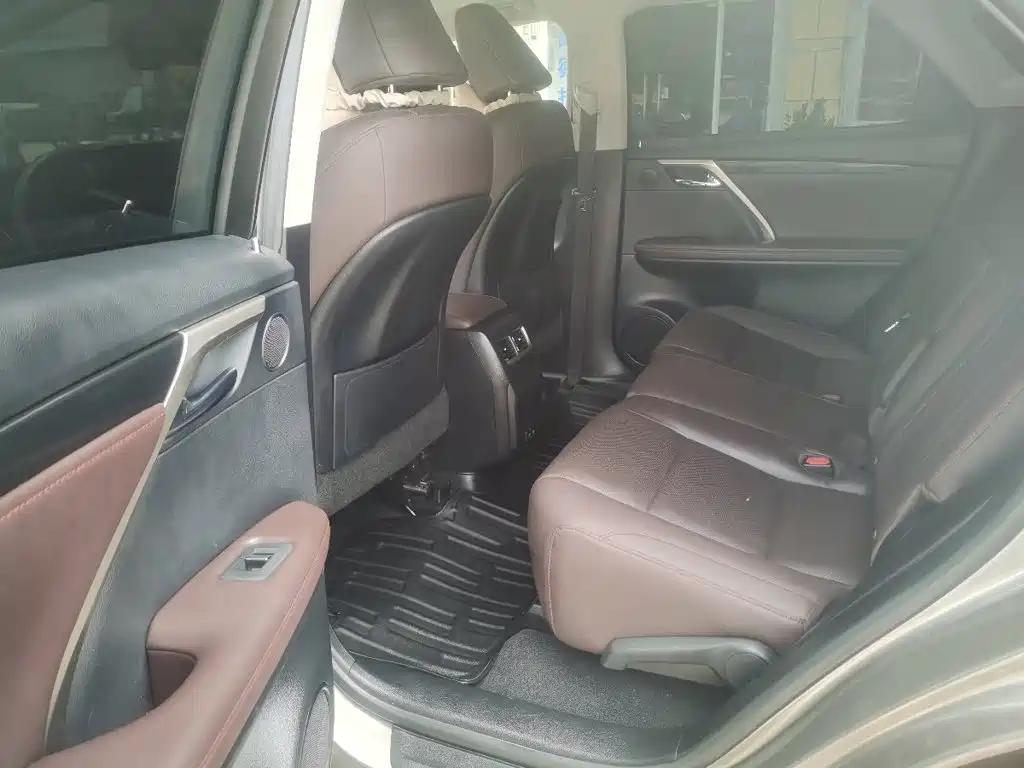 Lexus RX — миниатюра 8