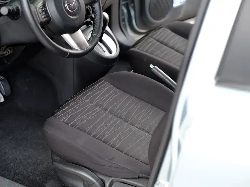Mazda 2 Dazzle Dynamic 1.5L Auto Luxury Edition, фото 19