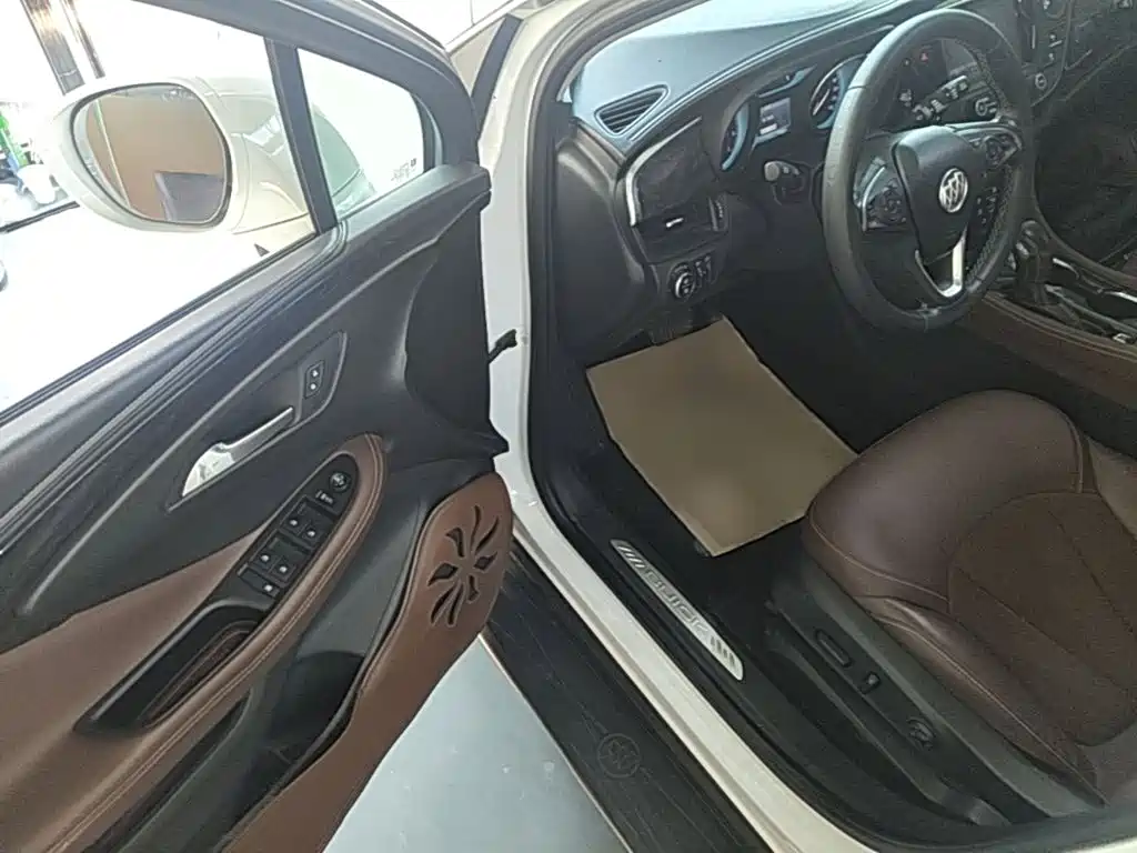 Buick Envision Plus — миниатюра 16