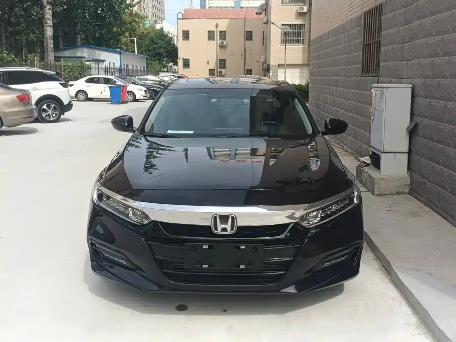 Honda Accord — миниатюра 2
