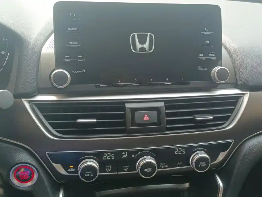 Honda Accord — миниатюра 13