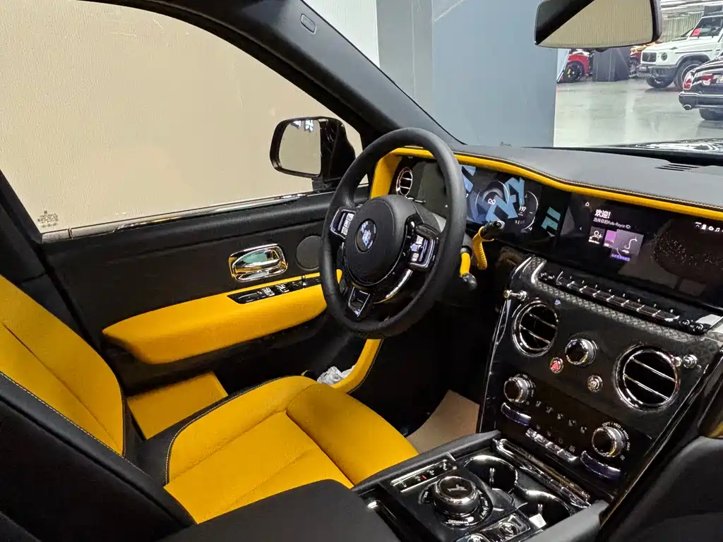 Rolls-Royce Cullinan 2025 Black Badge