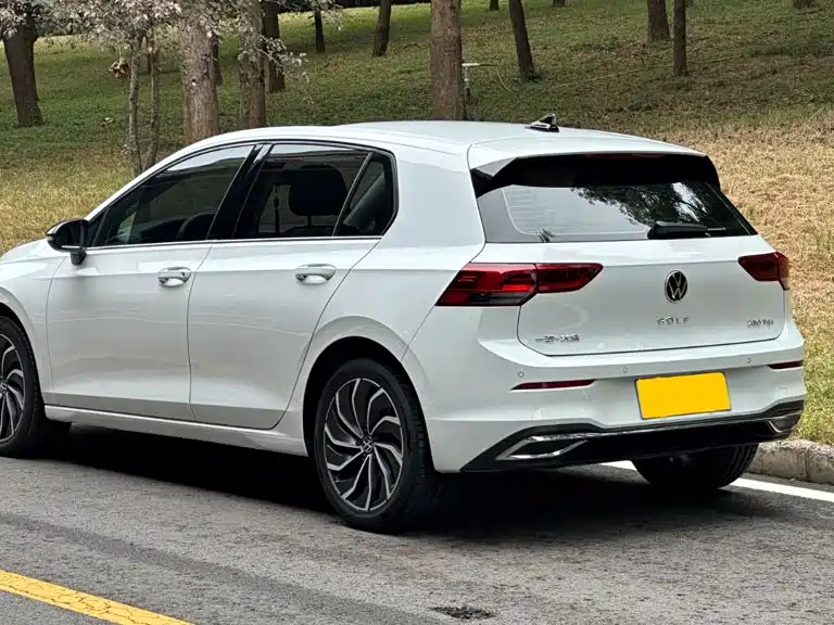 Volkswagen Golf — миниатюра 3