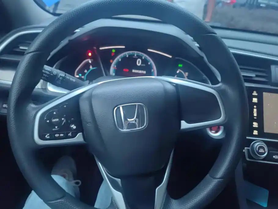 Honda Civic — миниатюра 15
