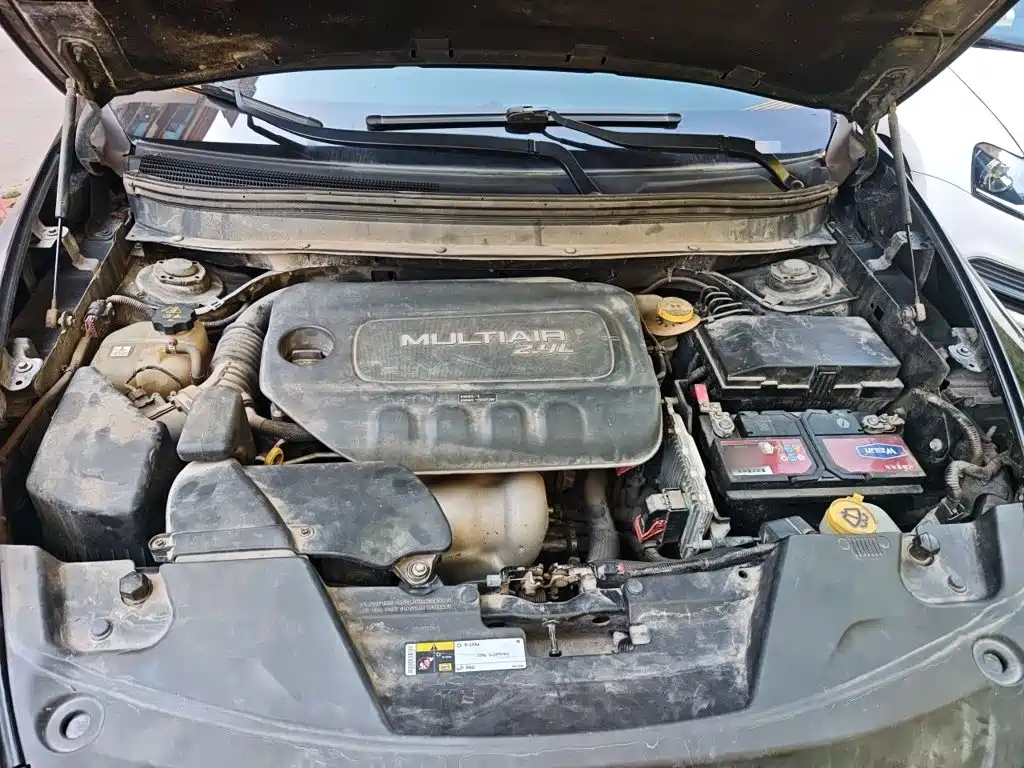 Jeep Cherokee (Import) — миниатюра 21