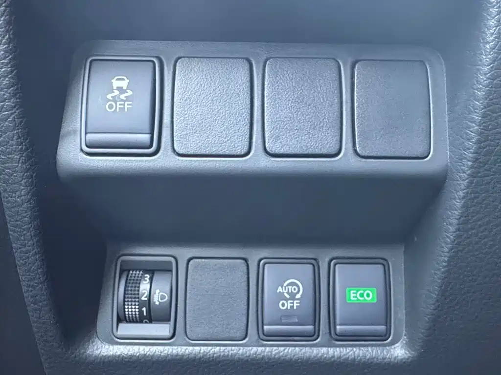 Nissan X-Trail — миниатюра 8