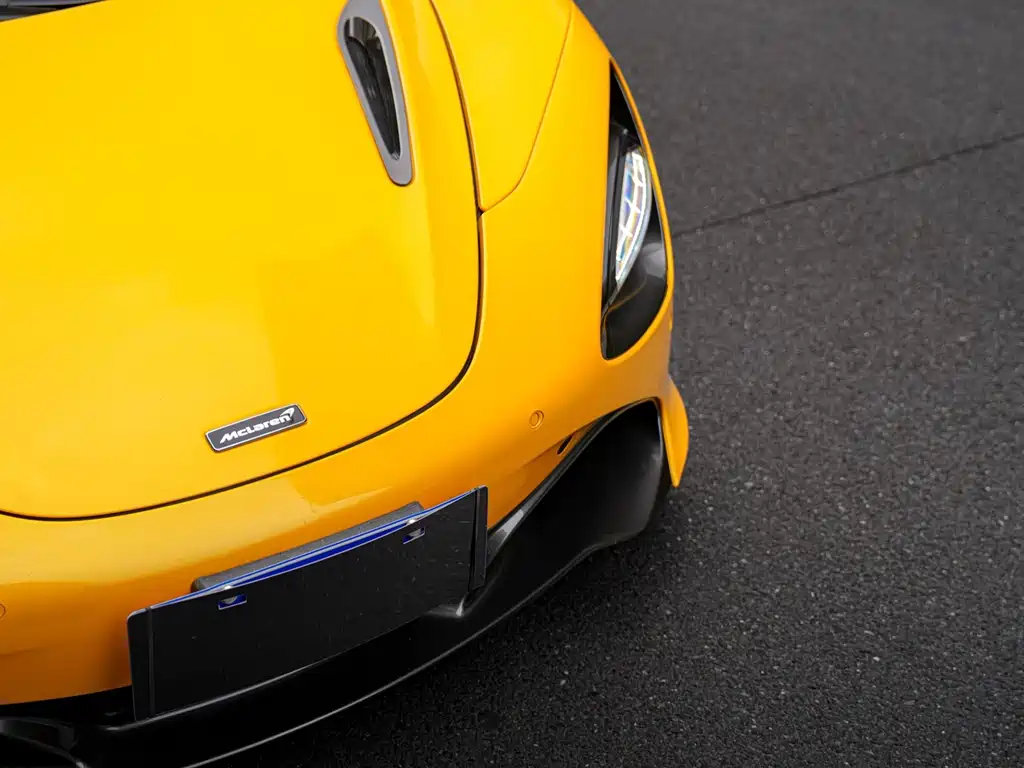 McLaren 720S — миниатюра 6