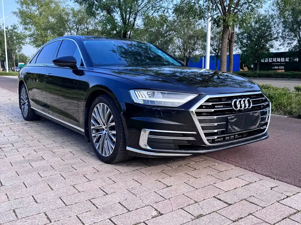 Audi A8 — миниатюра 3