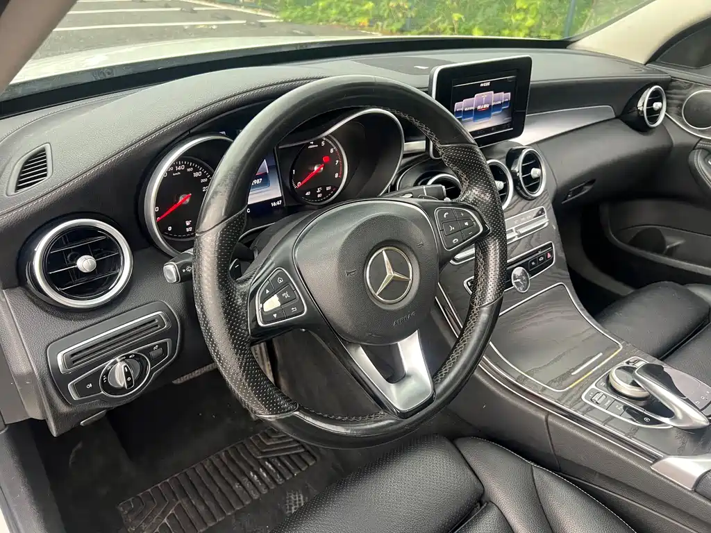 Mercedes-Benz C-Class — миниатюра 19