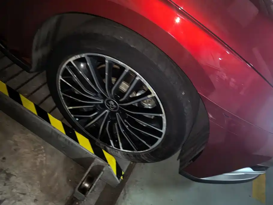 BYD Han — миниатюра 6