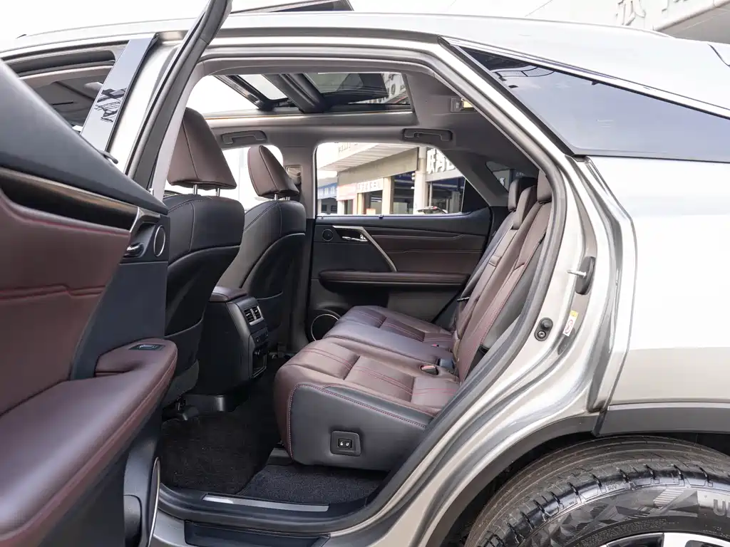 Lexus RX — миниатюра 10