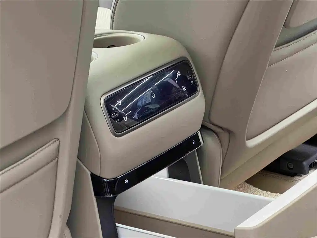 Li Auto Li i8 — миниатюра 15