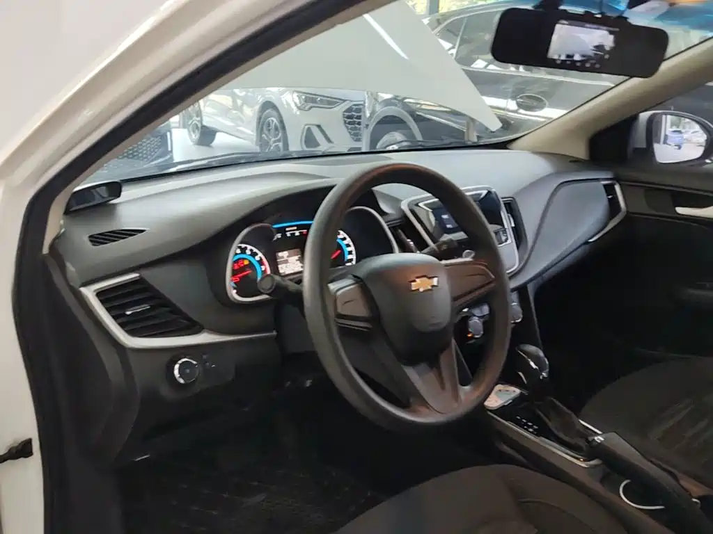 Chevrolet Cavalier — миниатюра 10