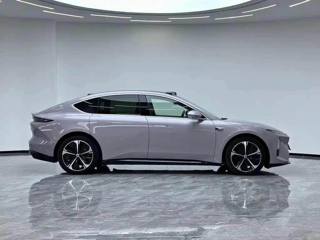 NIO ET5 — миниатюра 9