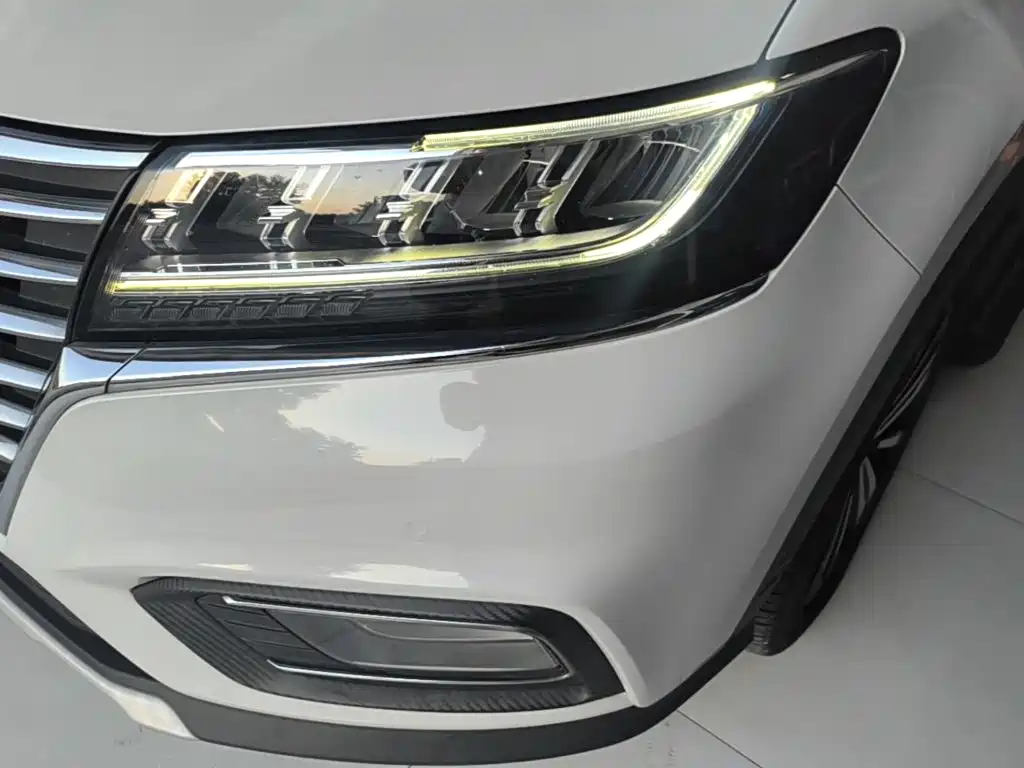 Roewe RX5 New Energy — миниатюра 24