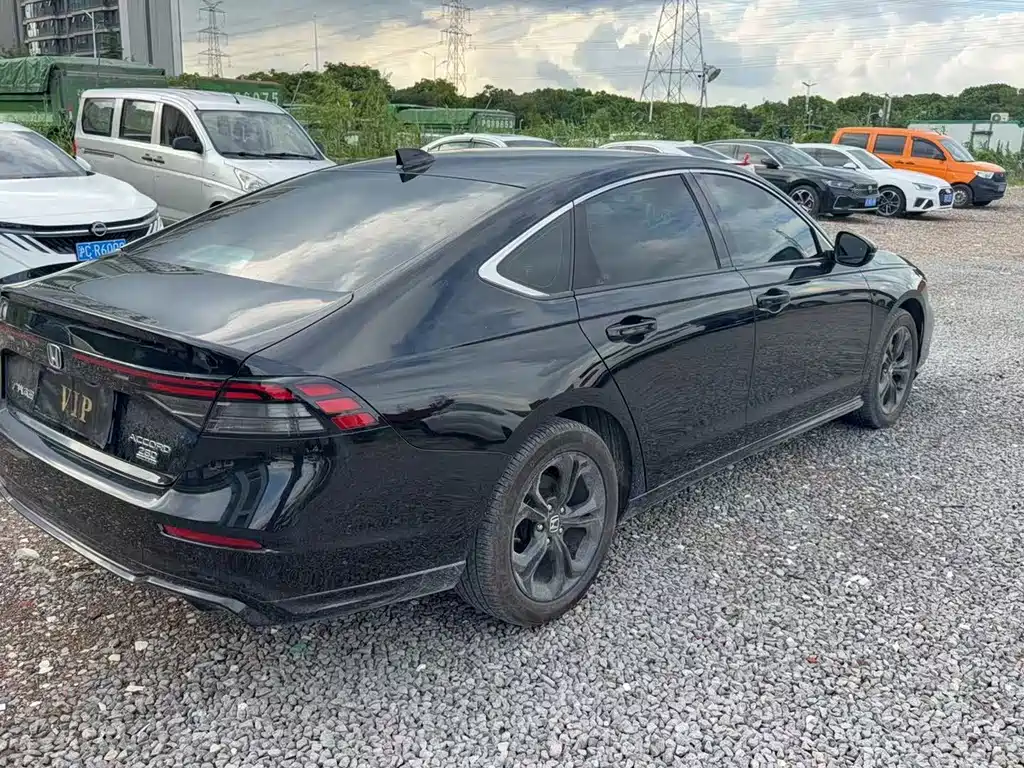 Honda Accord — миниатюра 5
