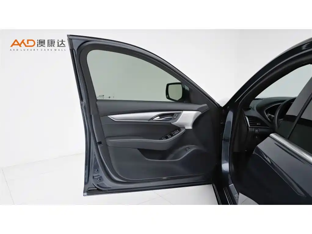 Cadillac CT5 — миниатюра 10