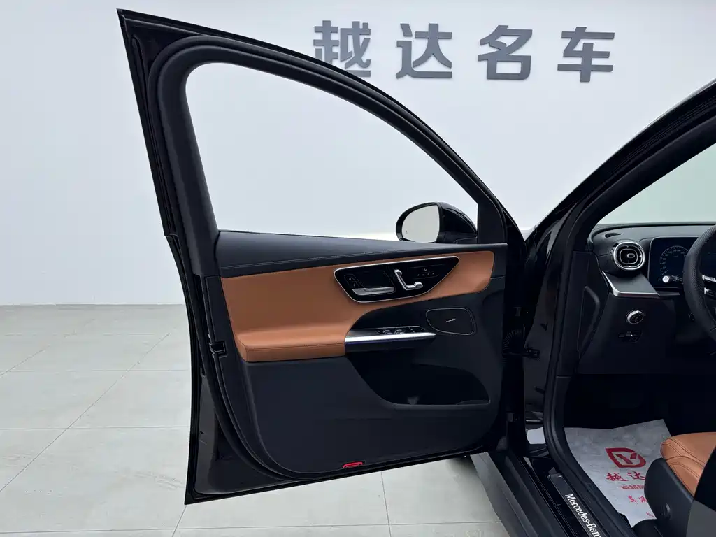 Mercedes-Benz GLC — миниатюра 6