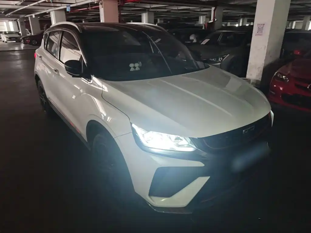 Geely Binyue - фото 4