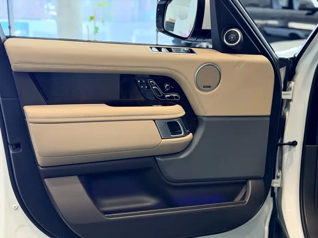 Land Rover Range Rover 2020 3.0 L6 Long Wheelbase