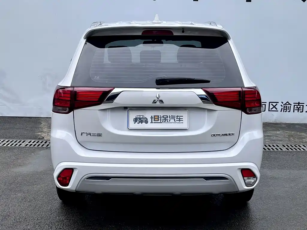 Mitsubishi Outlander — миниатюра 29