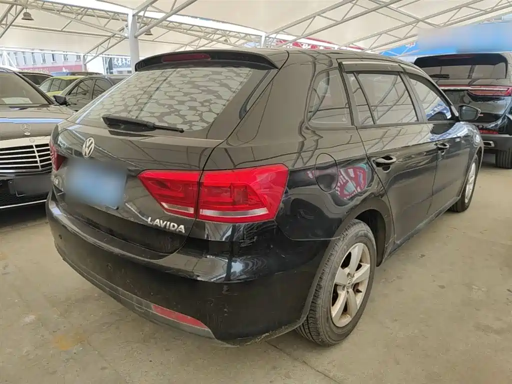 Volkswagen Gran Lavida 2013 1.6L AT