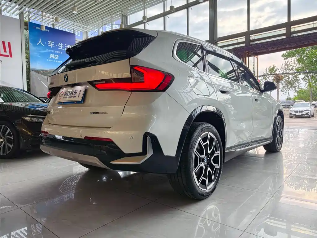BMW X1 2023 sDrive25Li X