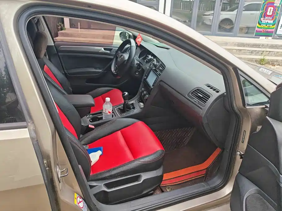 Volkswagen Golf — миниатюра 8