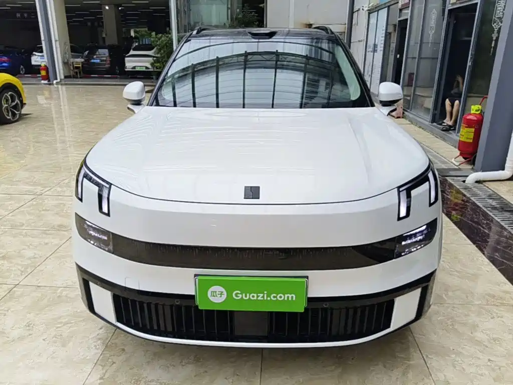 Lynk & Co 900 2025 2.0T Ultra 6 мест