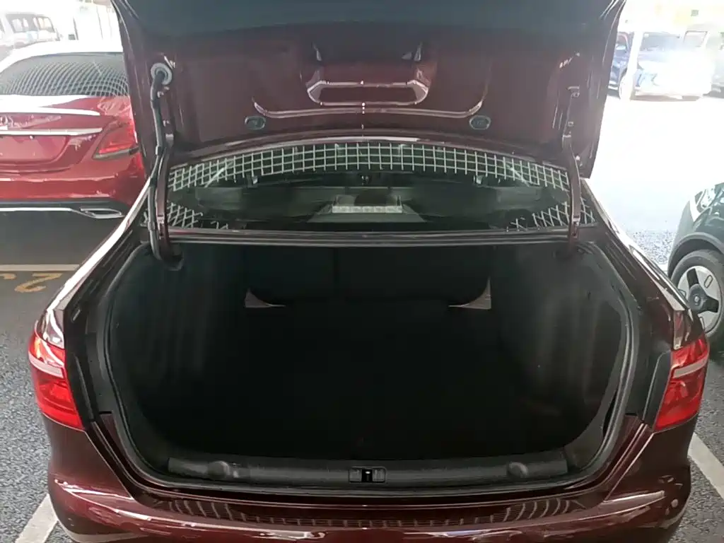 Volkswagen Lavida — миниатюра 19
