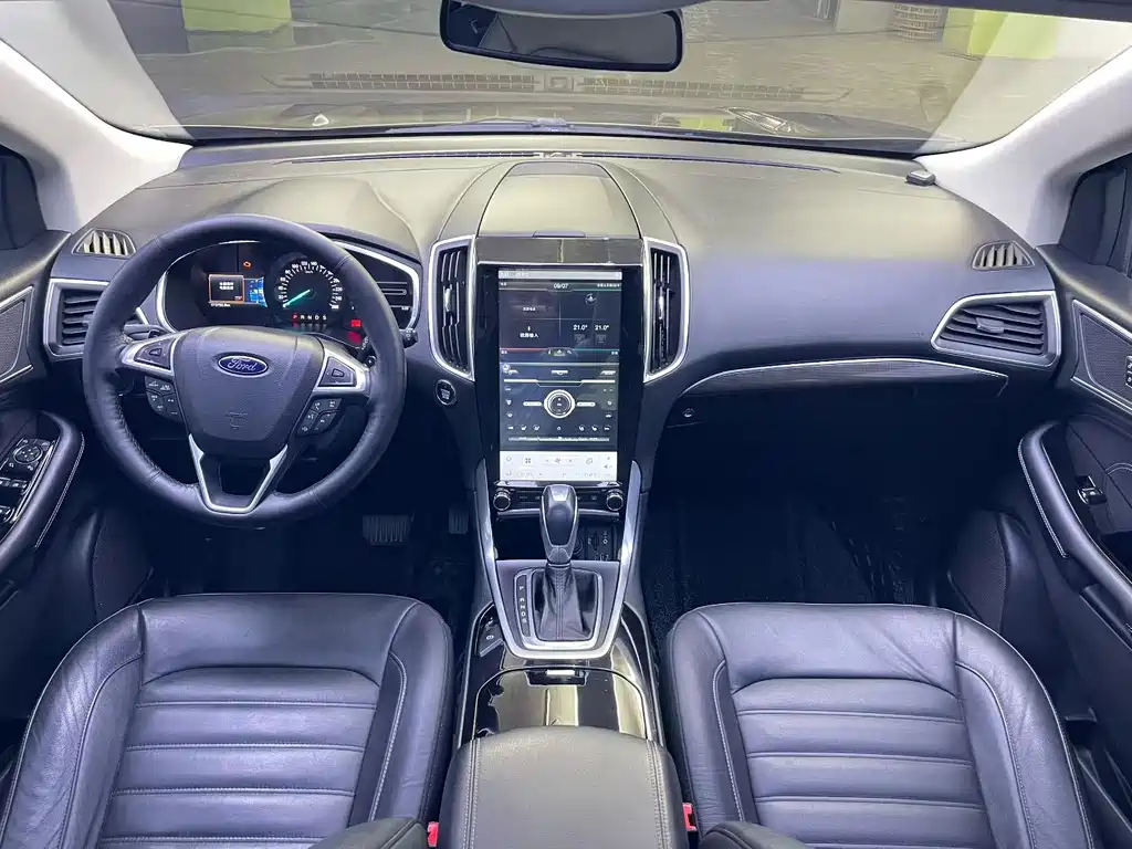 Ford Edge — миниатюра 2