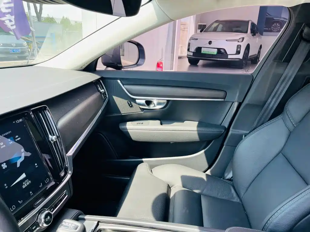 Volvo V90 — миниатюра 18