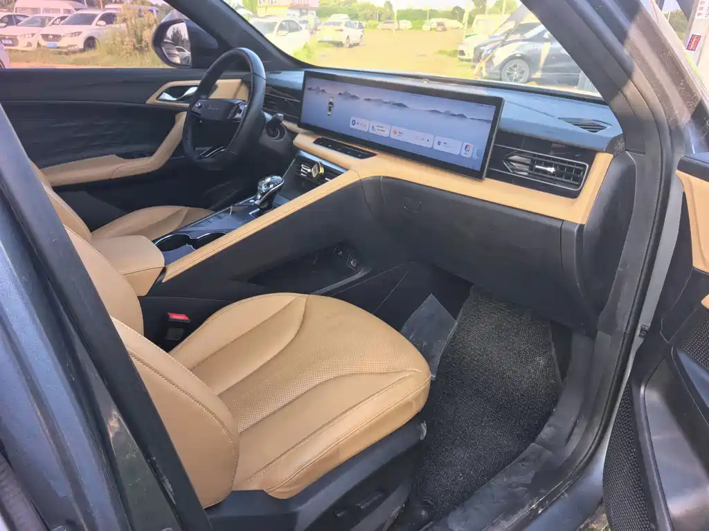 Roewe RX5 New Energy — миниатюра 9