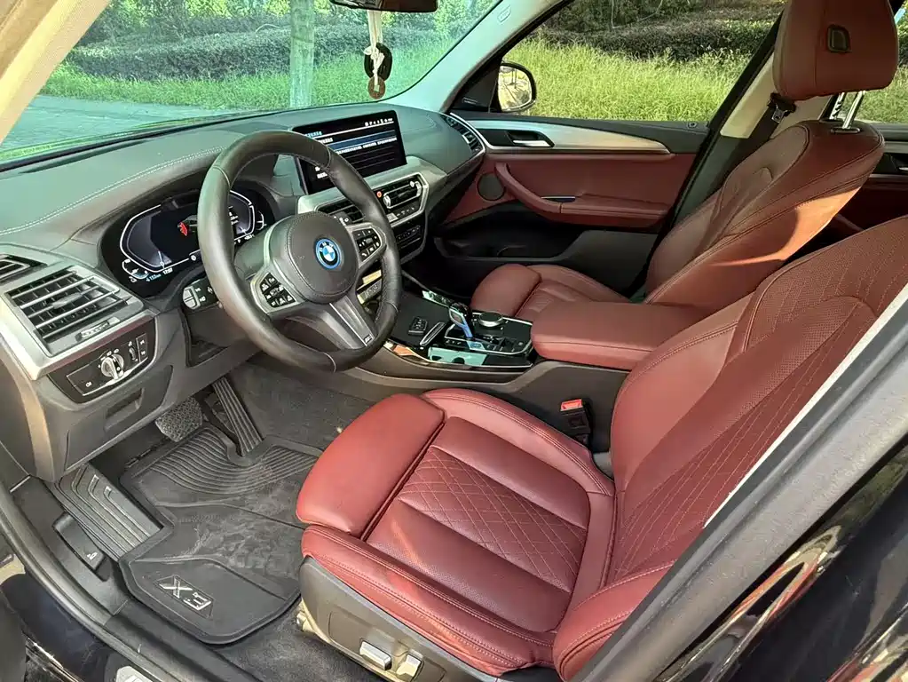 BMW iX3 — миниатюра 9