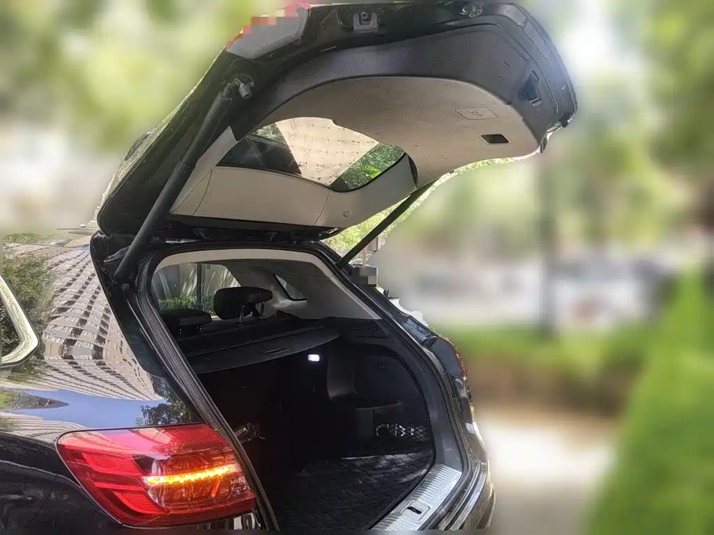Hongqi Hongqi HS5 — миниатюра 20