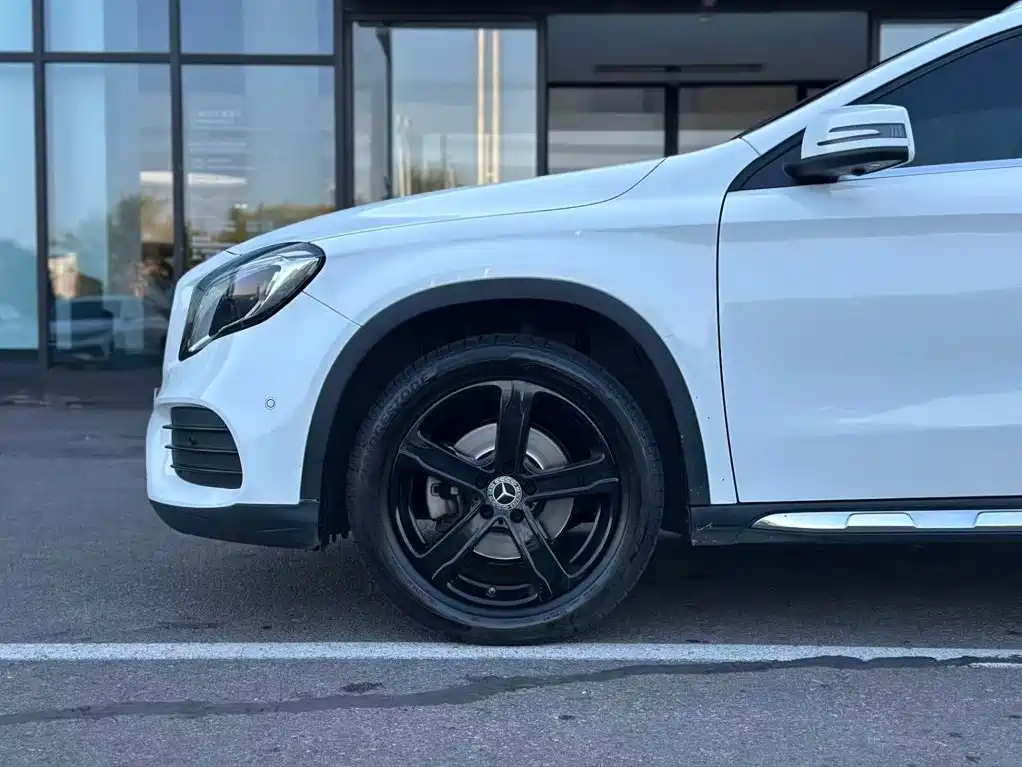 Mercedes-Benz GLA — миниатюра 4