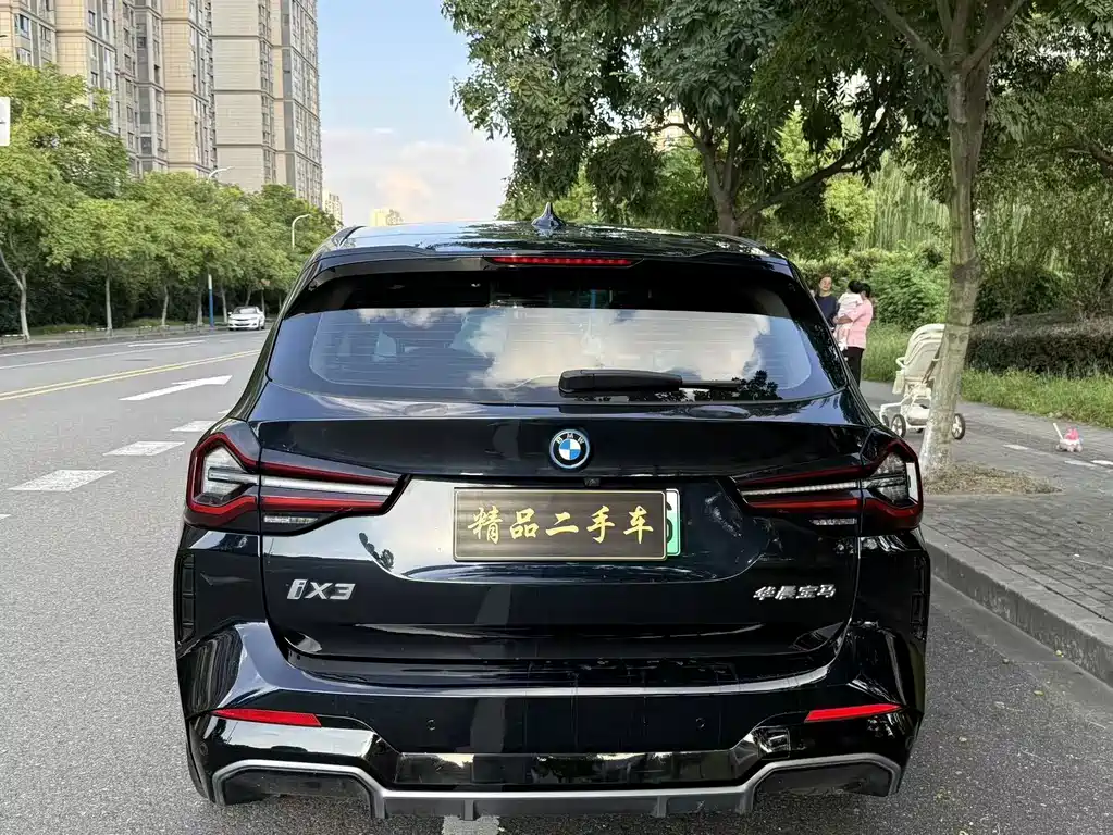 BMW iX3 — миниатюра 6