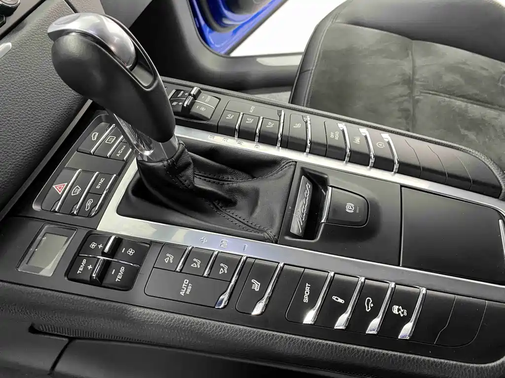 Porsche Macan — миниатюра 20