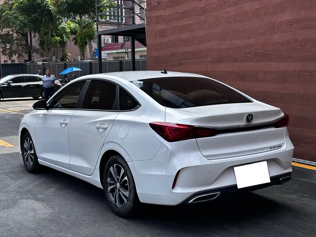 Changan Eado 2022 PLUS 1.6L GDI MT Luxury