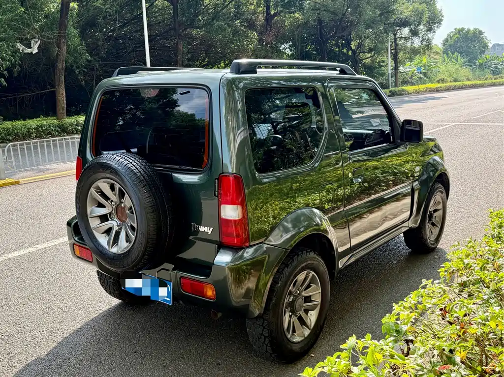 Suzuki Jimny — миниатюра 9