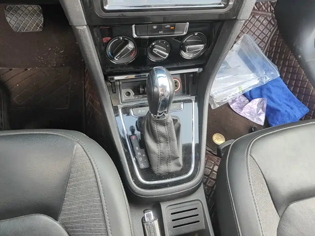 Volkswagen Bora — миниатюра 14