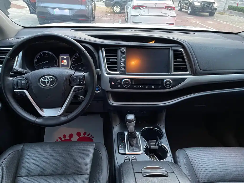 Toyota Highlander — миниатюра 11
